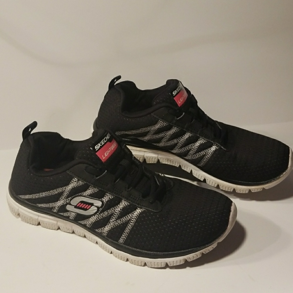 Skechers Lightweight memory foam women's size 7